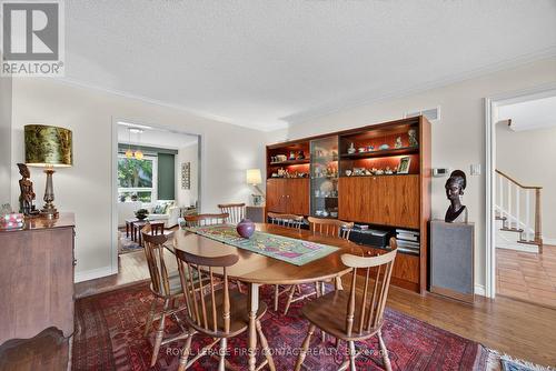 7 Maplecrest Road, Springwater, ON - Indoor Photo Showing Dining Room