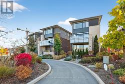 318 SANCTUARY PRIVATE  Ottawa, ON K1S 5W1