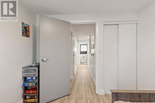 53 - 355 Sandringham Crescent, London South (South R), ON - Indoor Photo Showing Other Room