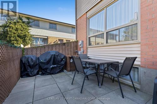 53 - 355 Sandringham Crescent, London South (South R), ON - Outdoor With Exterior
