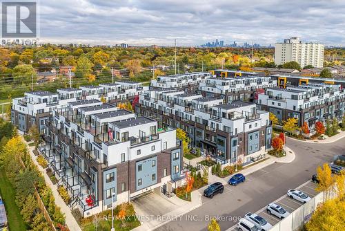 12 - 2285 MCNAB LANE  Mississauga, ON L5J 0B3