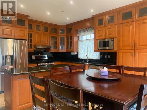 201 Bristol Road E, Mississauga, ON - Indoor Photo Showing Other Room