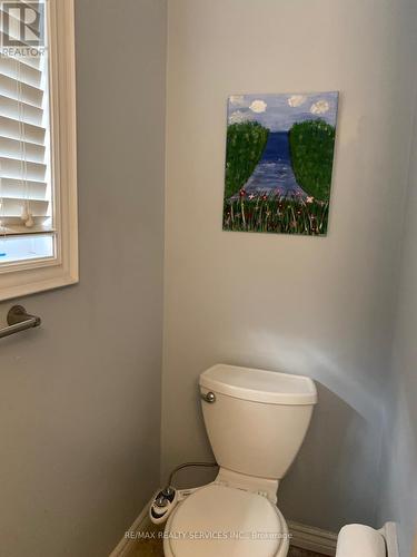 201 Bristol Road E, Mississauga, ON - Indoor Photo Showing Bathroom