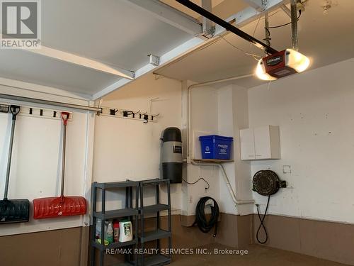 201 Bristol Road E, Mississauga, ON - Indoor