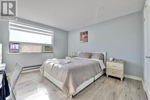 894 College Street, Toronto, ON 