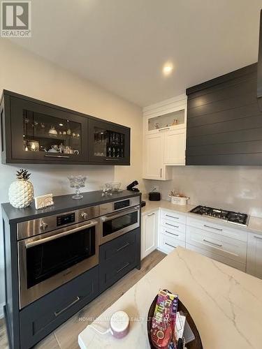 81 Morning Sparrow Drive, Vaughan, ON - Indoor Photo Showing Kitchen