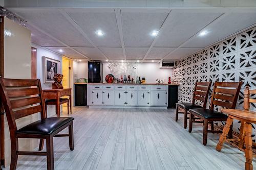 Salle familiale - 235 Rue De La Madone, Trois-Rivières, QC - Indoor Photo Showing Other Room