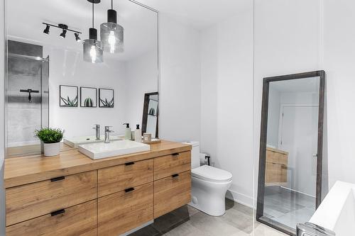 Bathroom - 14 Place Boulay, Saint-Basile-Le-Grand, QC 