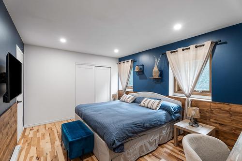 Chambre à coucher principale - 4760 Ch. De La Doncaster, Sainte-Adèle, QC - Indoor Photo Showing Bedroom