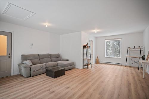 Garçonnière - 4760 Ch. De La Doncaster, Sainte-Adèle, QC - Indoor