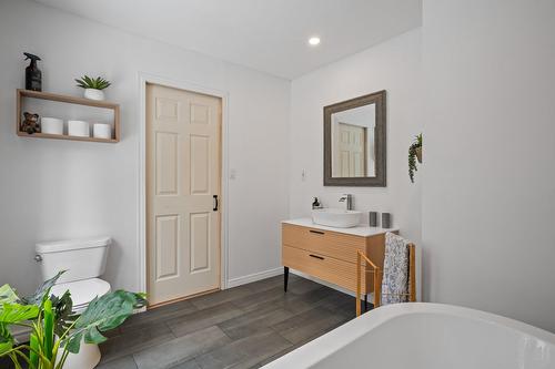 Salle de bains - 4760 Ch. De La Doncaster, Sainte-Adèle, QC - Indoor Photo Showing Bathroom