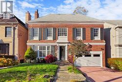 8 KILLARNEY ROAD  Toronto, ON M5P 1L8