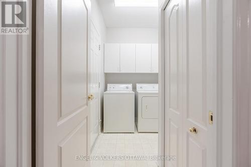 60 Sable Run Drive, Ottawa, ON - Indoor Photo Showing Laundry Room