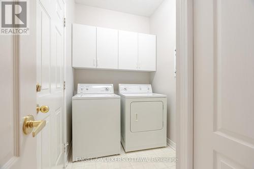 60 Sable Run Drive, Ottawa, ON - Indoor Photo Showing Laundry Room