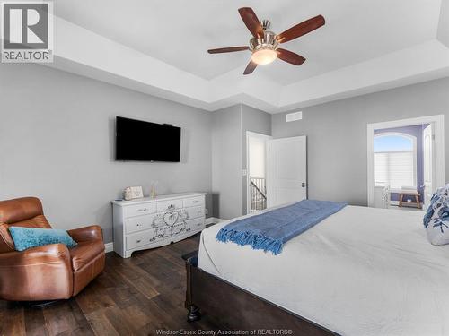 5012 Talbot Trail, Merlin, ON - Indoor Photo Showing Bedroom