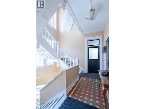 2004 Columbia Avenue, Rossland, BC 