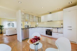 1865 Quamichan St  Victoria, BC V8S 2B7