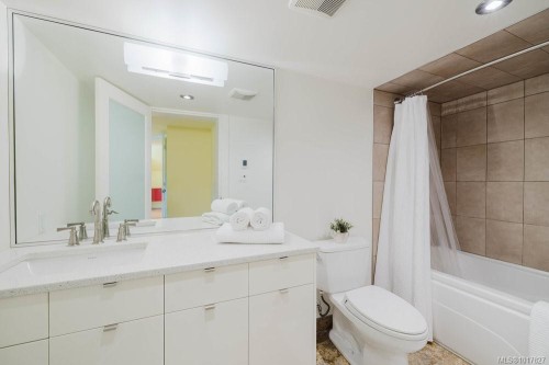 1865 Quamichan St, Victoria, BC 