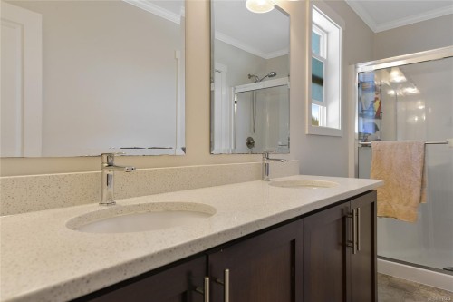 17 Saanich Ridge Dr, Central Saanich, BC 