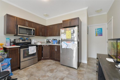 17 Saanich Ridge Dr, Central Saanich, BC 