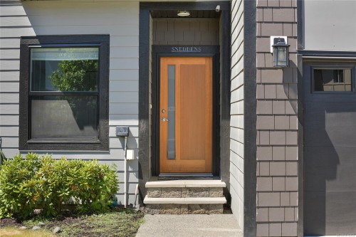 17 Saanich Ridge Dr, Central Saanich, BC 