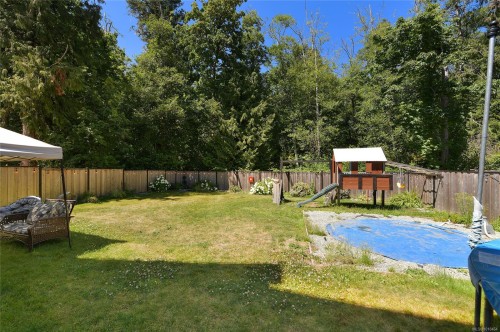 17 Saanich Ridge Dr, Central Saanich, BC 