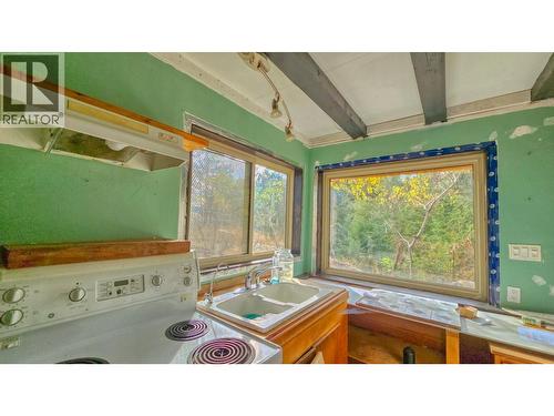 348 Lakewood Road, Vernon, BC - Indoor