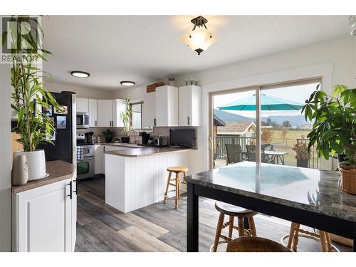 6454 Holbrook Road, Vernon, BC - Indoor