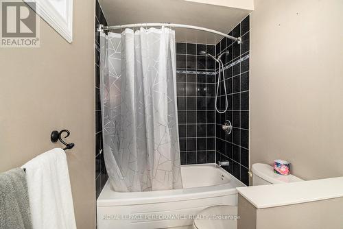 470 Rougemount Crescent, Ottawa, ON - Indoor