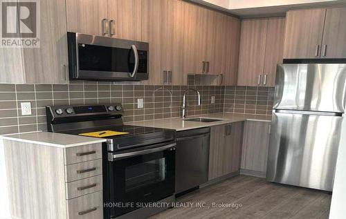 607 - 1455 Celebration Drive, Pickering, ON - Indoor Photo Showing Kitchen