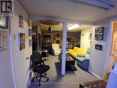 3337 Cadeb Avenue, Cornwall, ON - Indoor