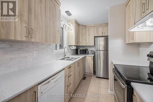 1432 Deavy Way E, Ottawa, ON - Indoor Photo Showing Kitchen With Double Sink