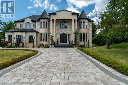 12 Hollywood Crescent, King, ON - Outdoor With Facade