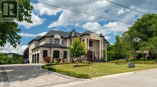 12 Hollywood Crescent, King, ON - Outdoor With Facade