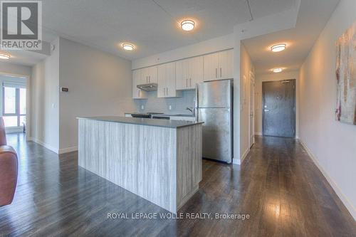 1207 - 15 Queen Street S, Hamilton, ON - Indoor Photo Showing Kitchen