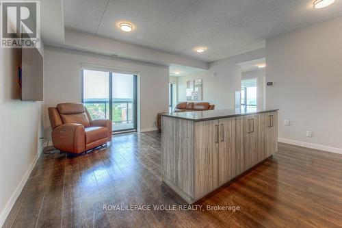 1207 - 15 Queen Street S, Hamilton, ON - Indoor