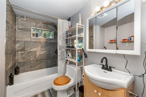 #1-2670 Sooke River Rd, Sooke, BC 
