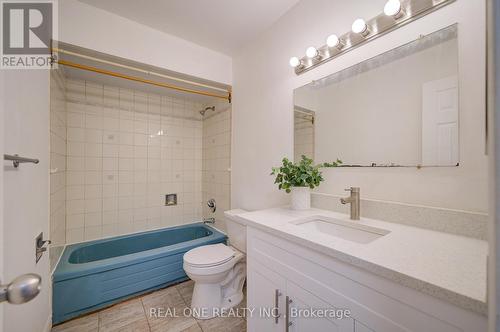 2525 Trident Avenue, Mississauga, ON - Indoor Photo Showing Bathroom