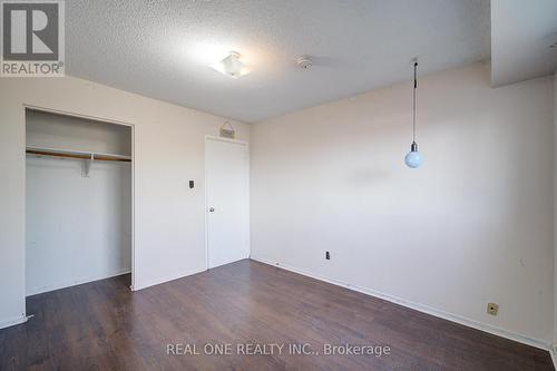 2525 Trident Avenue, Mississauga, ON - Indoor Photo Showing Other Room
