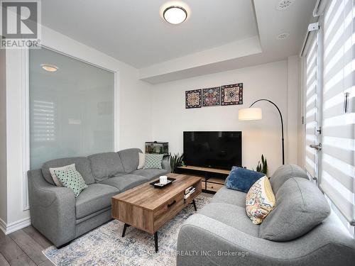 #338 - 349 Wheat Boom Drive, Oakville, ON - Indoor Photo Showing Living Room