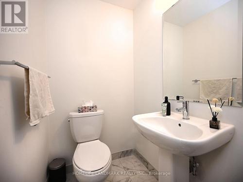 #338 - 349 Wheat Boom Drive, Oakville, ON - Indoor Photo Showing Bathroom