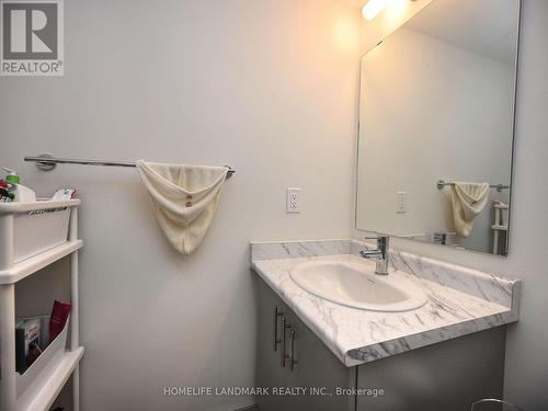 #338 - 349 Wheat Boom Drive, Oakville, ON - Indoor Photo Showing Bathroom