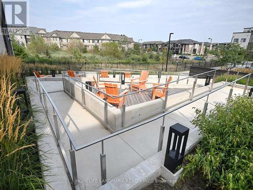 #338 - 349 Wheat Boom Drive, Oakville, ON - Outdoor