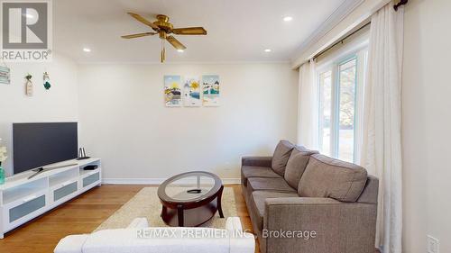 236 Thistle Down Boulevard, Toronto, ON - Indoor