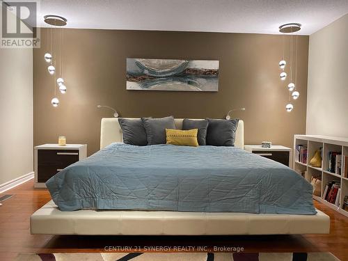 2298 Bowman Road, Ottawa, ON - Indoor Photo Showing Bedroom