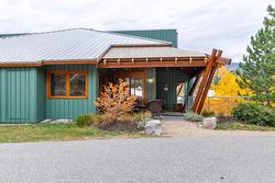 87-9845 Eastside Road  Vernon, BC V1H 1Z2