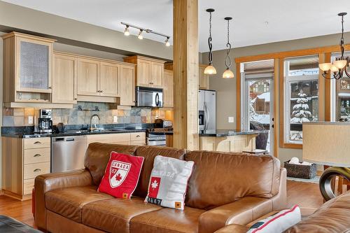 203-315 Whitehorse Lane, Big White, BC - Indoor