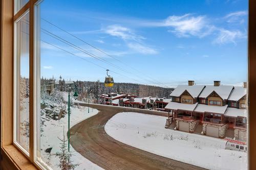 203-315 Whitehorse Lane, Big White, BC - Outdoor