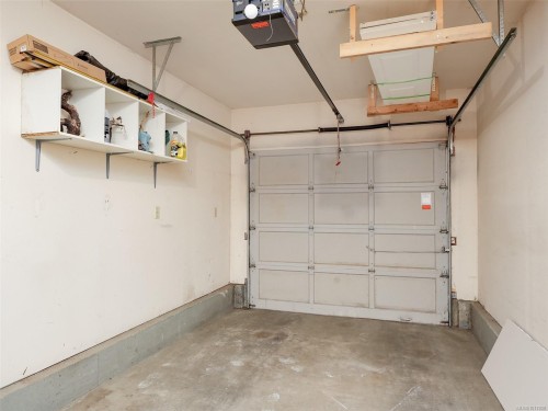 8-2070 Amelia Ave, Sidney, BC 