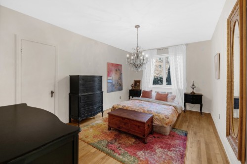 Primary bedroom - 5-2505 Av. Van Horne, Montréal (Côte-Des-Neiges/Notre-Dame-De-Grâce), QC - Indoor Photo Showing Bedroom